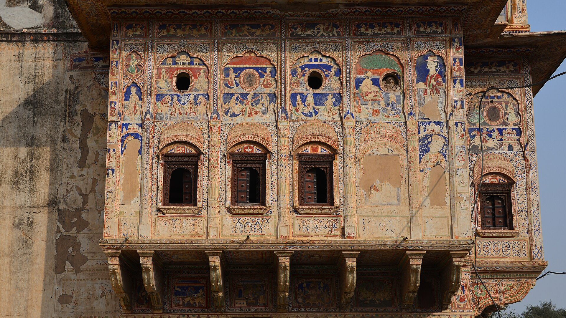 Golden Triangle & Rustic Rajasthan